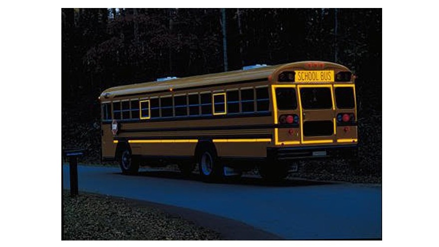 專項(xiàng)作業(yè)車需要貼反光膜嗎-廠家講解【昆山玉寰】