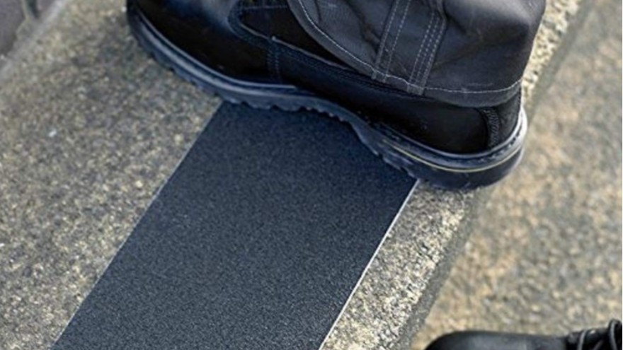 防滑膠帶的母卷在哪里買(mǎi)，廠家直銷(xiāo)更劃算