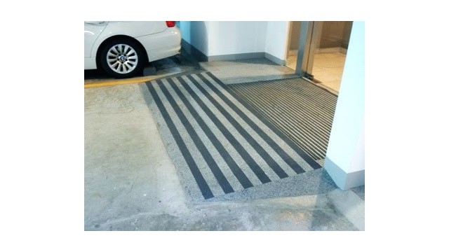 下雪天防滑摔倒，選對膠帶很關鍵