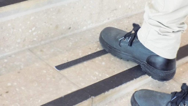 四個(gè)步驟告訴您，防滑膠帶怎么選擇！