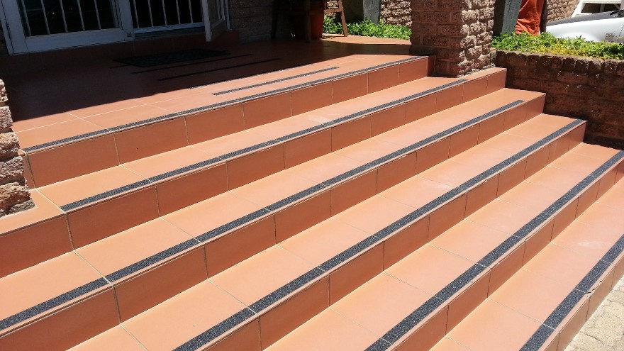 防滑膠帶在工業中的應用-防滑膠帶廣泛應用【昆山玉寰】