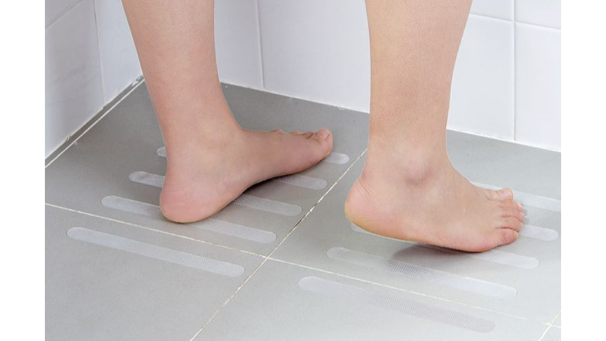 一片防滑貼，一把保護(hù)傘-家用膠帶生產(chǎn)廠家【昆山玉寰】