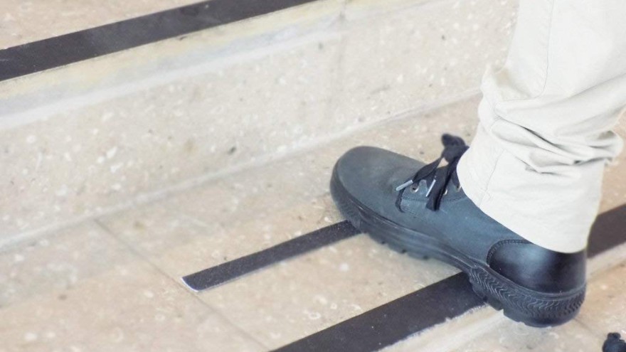 防滑膠帶，降低滑倒事件的發生！